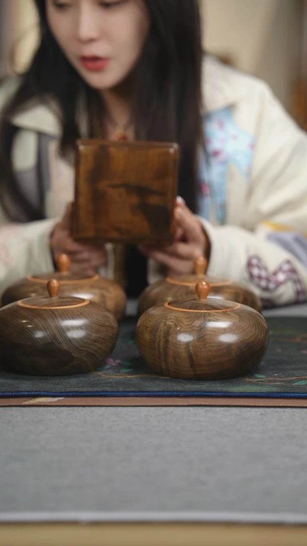 【闪购商品】楠木（金丝楠）其他古沉金丝楠品香罐