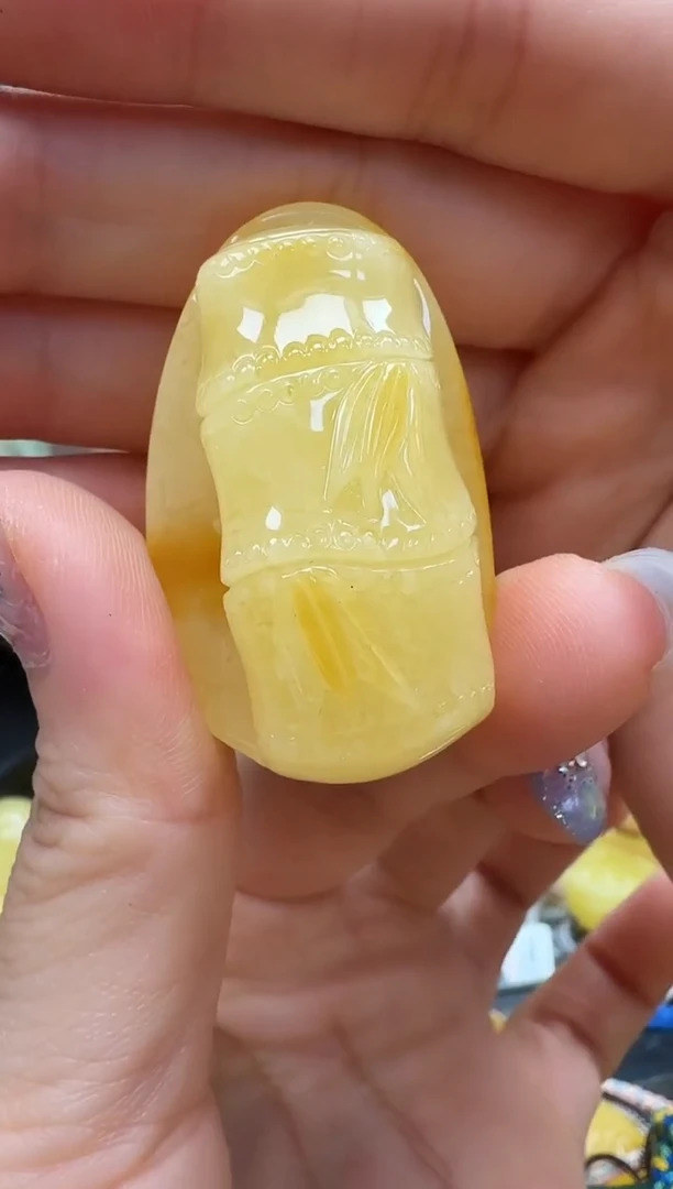 裸石琥珀未镶嵌如图