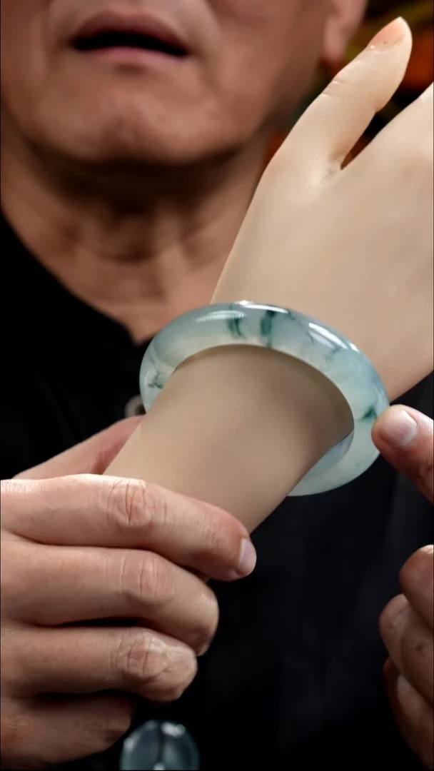 未镶嵌手镯翡翠221·