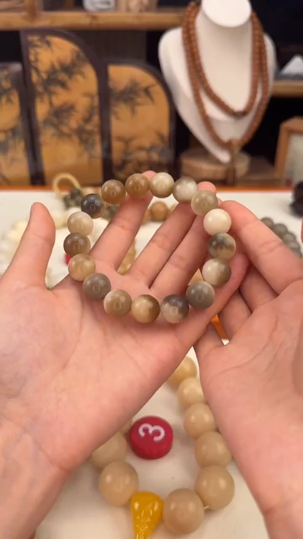 吊坠菩提根/象牙果飘花小单圈