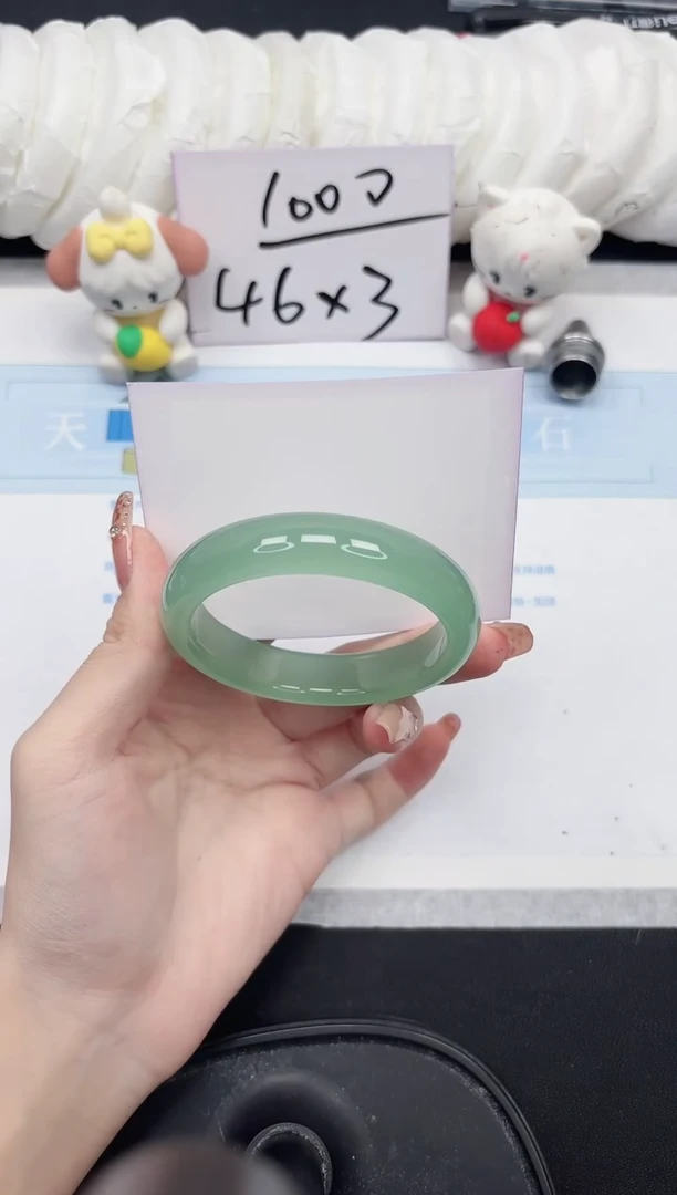 未镶嵌手镯石英质玉68-54