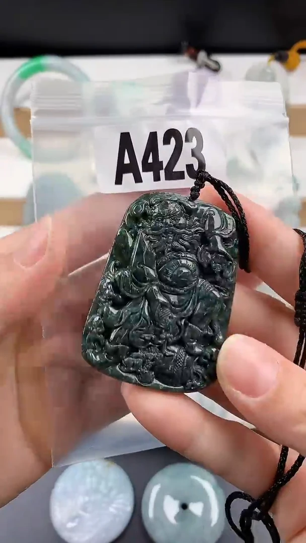 颈饰未镶嵌翡翠天然翡翠吊坠挂件