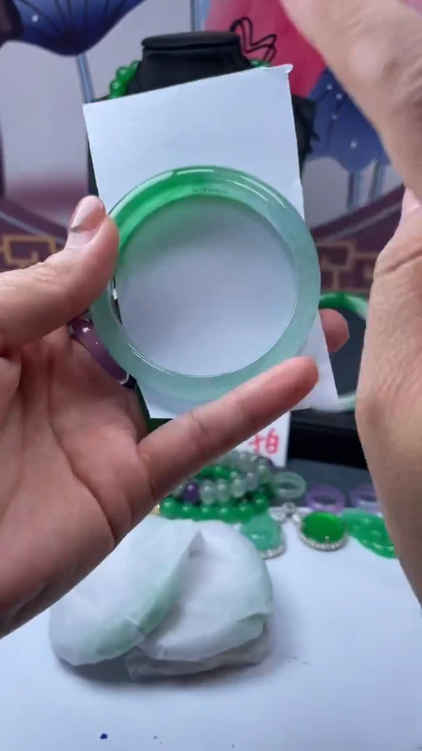 非金属仿水晶卿**我手镯