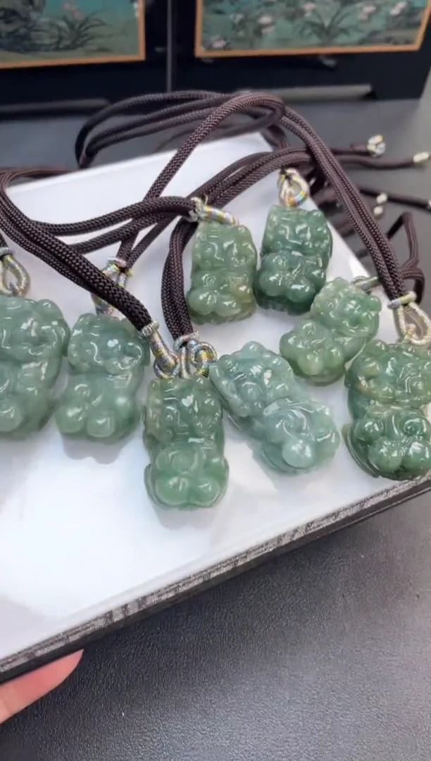 颈饰未镶嵌翡翠貔貅多样性发一G012X1108001