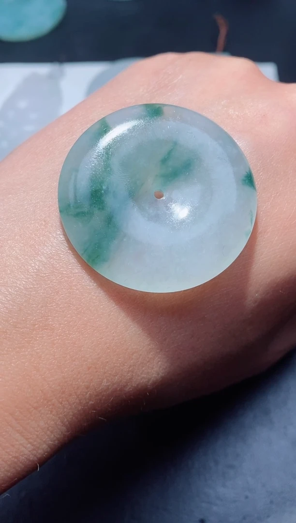 未镶嵌定制翡翠毛货