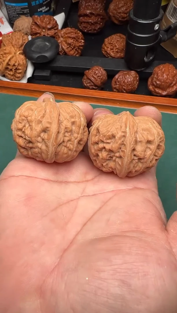 【闪购商品】文玩核桃把件43元宝