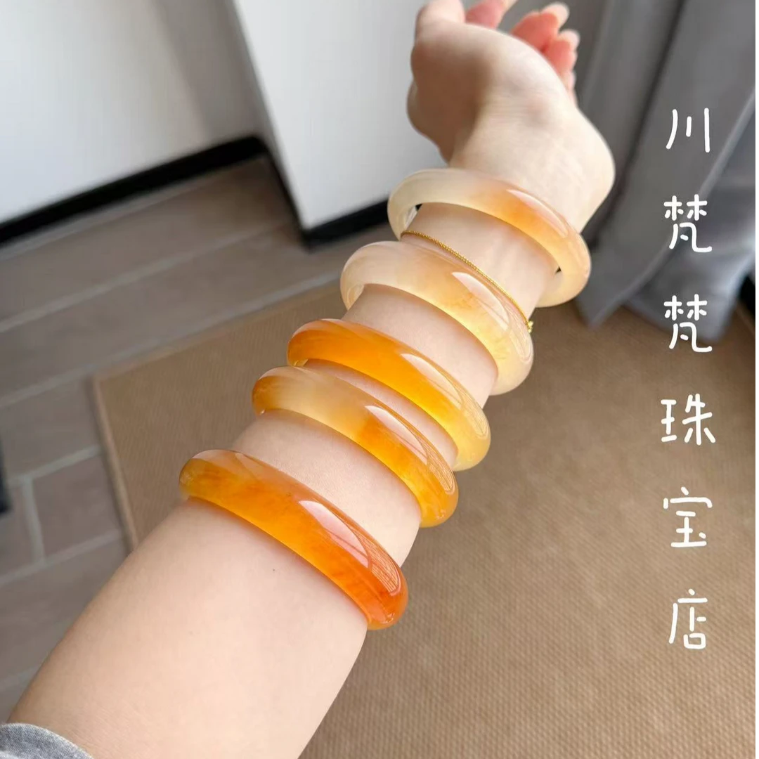 天然冰种俏色手镯蜜糖色玉石镯子女款锦鲤色石英岩玉玉镯旺夫送礼