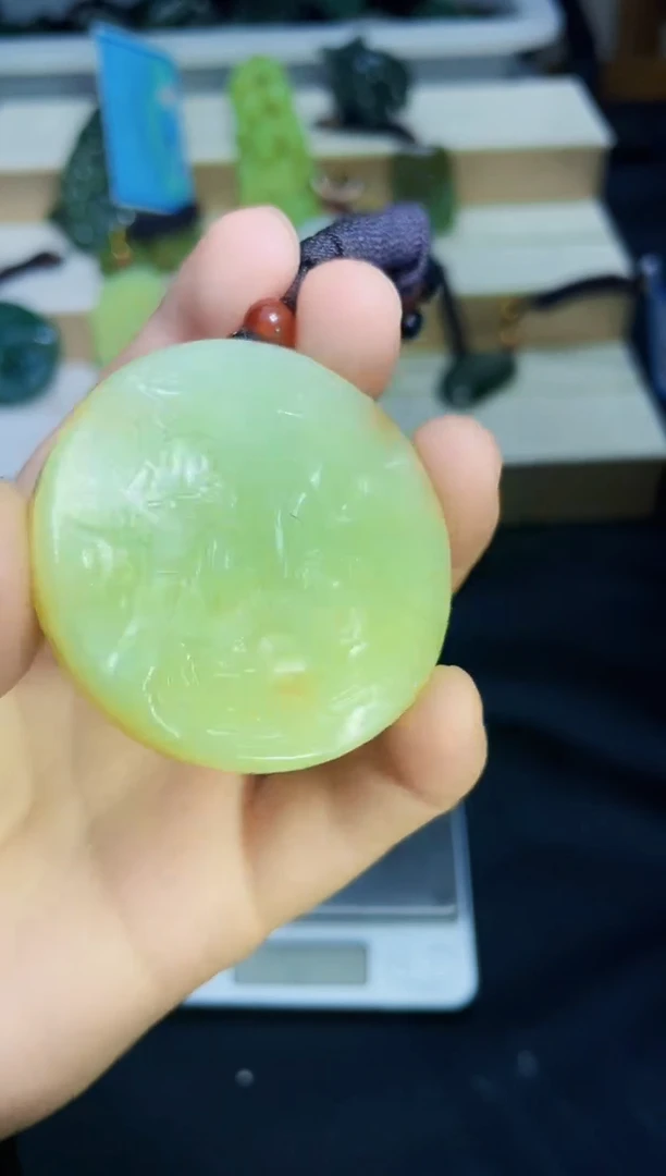 颈饰未镶嵌和田玉1