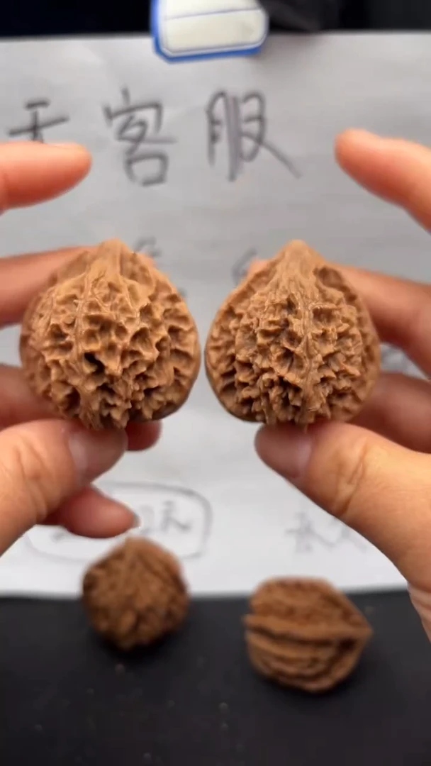 把件文玩核桃336灯笼