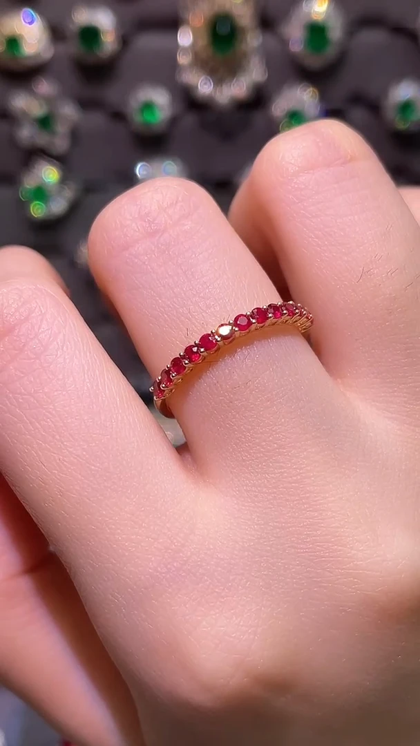 红宝石戒指18K金镶嵌0.45ct