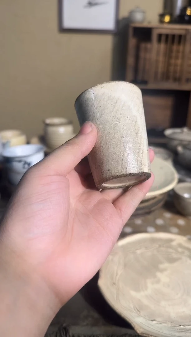 瓷片沁**堂小手握1杯啊啊啊啊啊啊啊