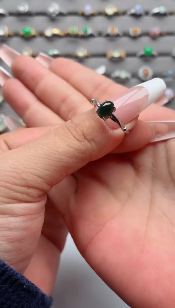 银S925镶嵌戒指翡翠.