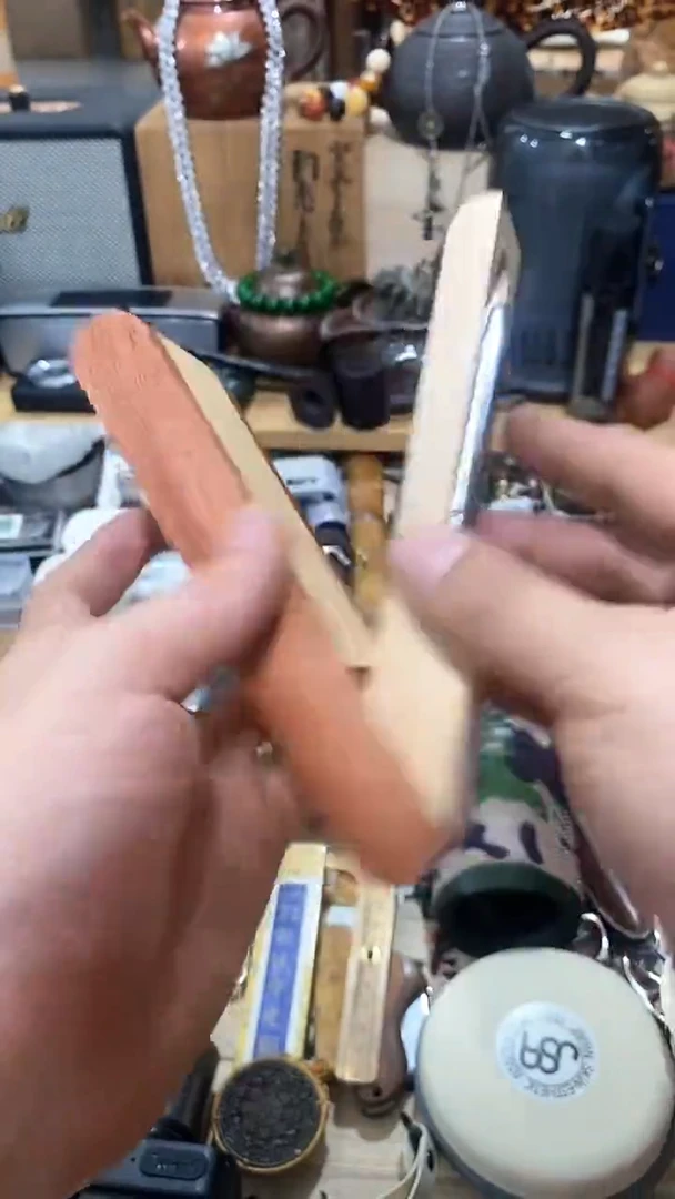 瓷片闪购商品  如图所示