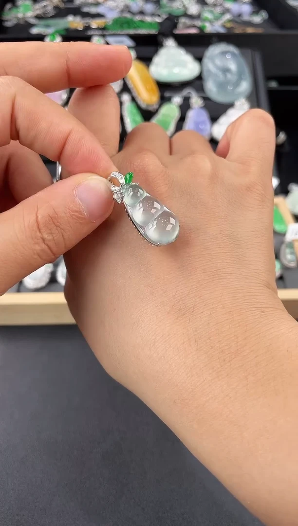 18K金镶嵌挂件翡翠ZHG00916-3