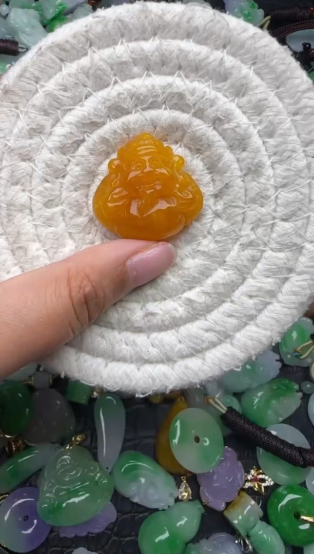 颈饰未镶嵌翡翠缅甸翡翠吊坠