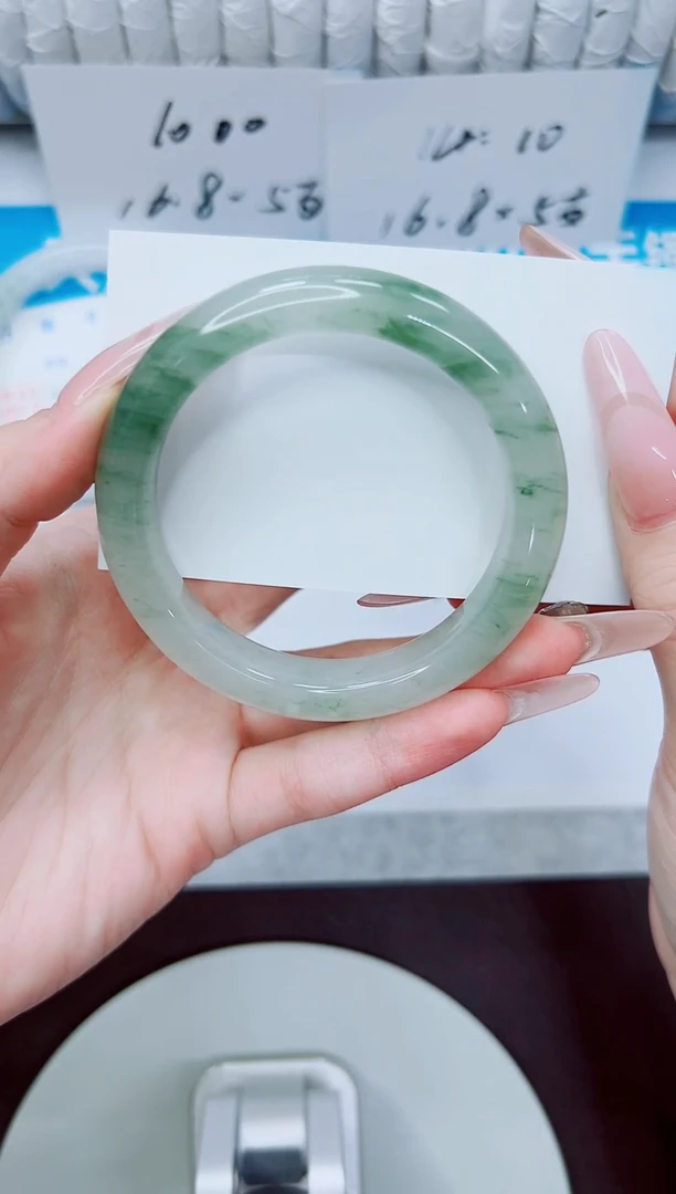 石英质玉手镯未镶嵌11/54.33