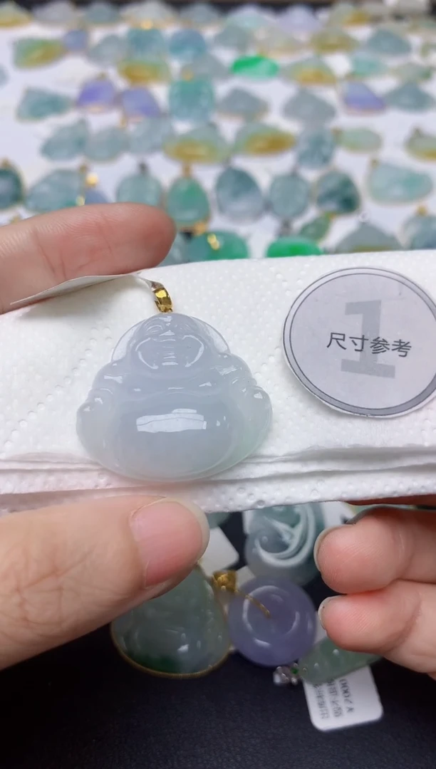 翡翠18K金镶嵌颈饰天然缅甸A货翡翠