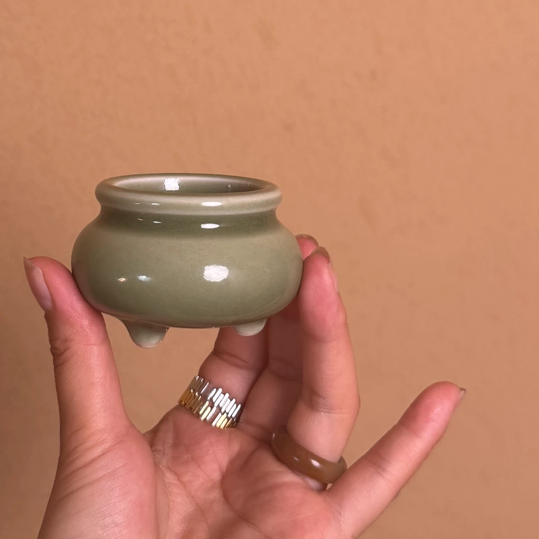 豆青色香炉香炉摆件迷你陶瓷家用景德镇出手工单色釉高级大气