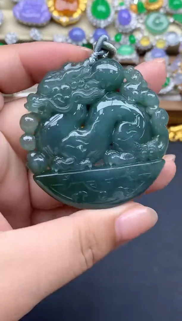 翡翠未镶嵌颈饰134-春日珠宝