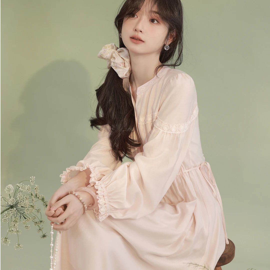 花栗鼠小姐2号店森系小雏菊 气质温柔氛围感连衣裙 重工2色