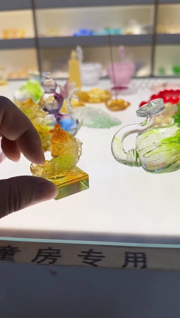 手工艺品琉璃独占鳌头