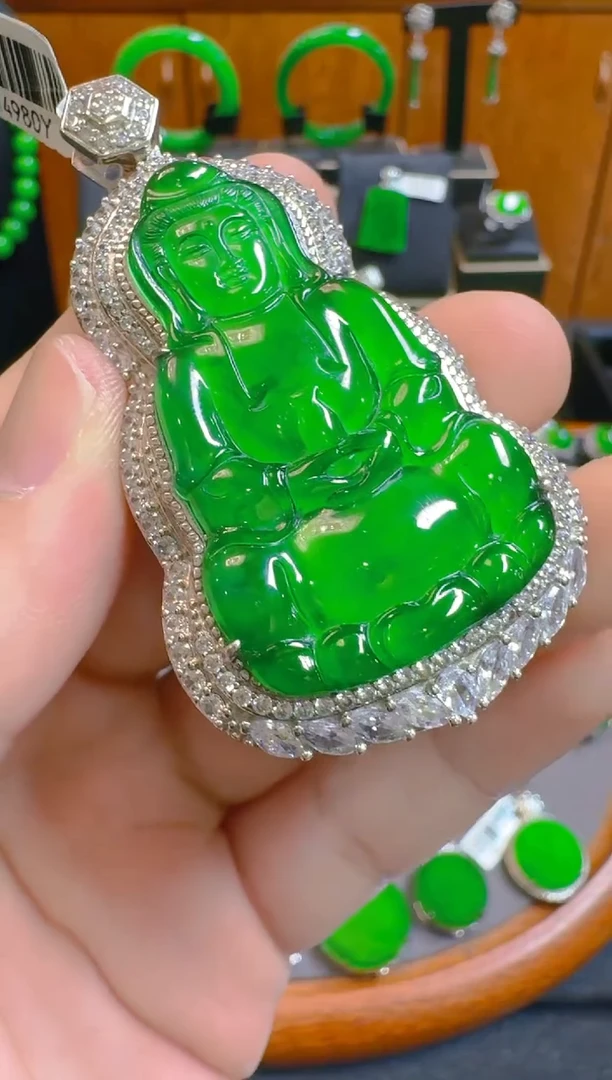 吊坠(赠链)银S925镶嵌翡翠天然A货翡翠