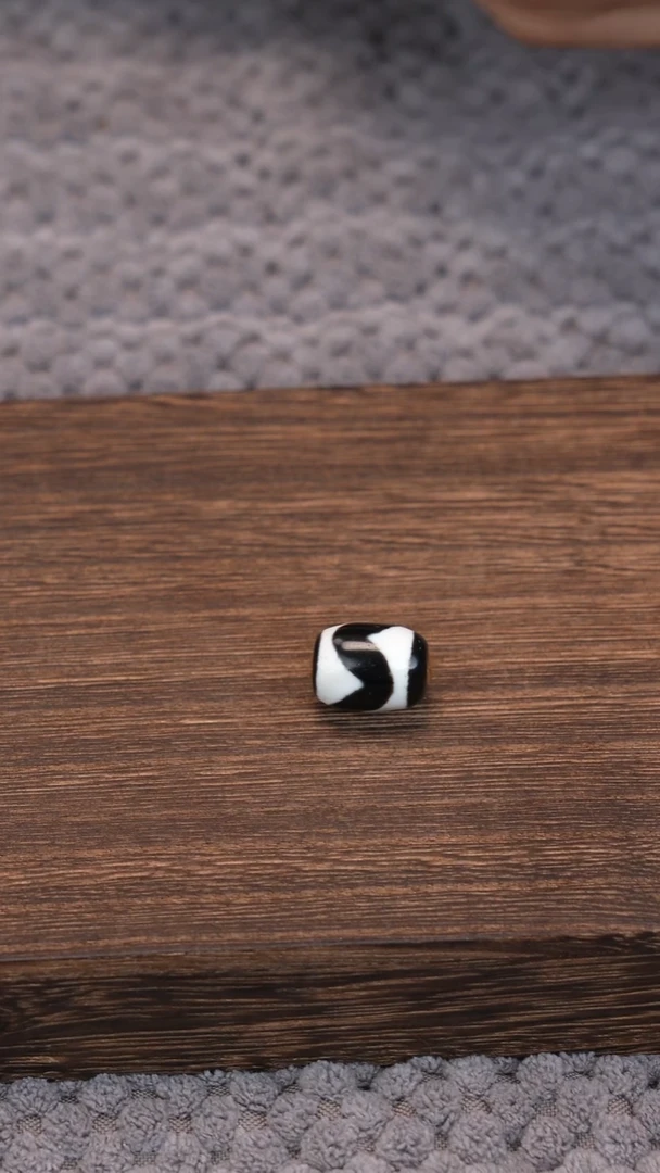 吊坠猴头核桃1111