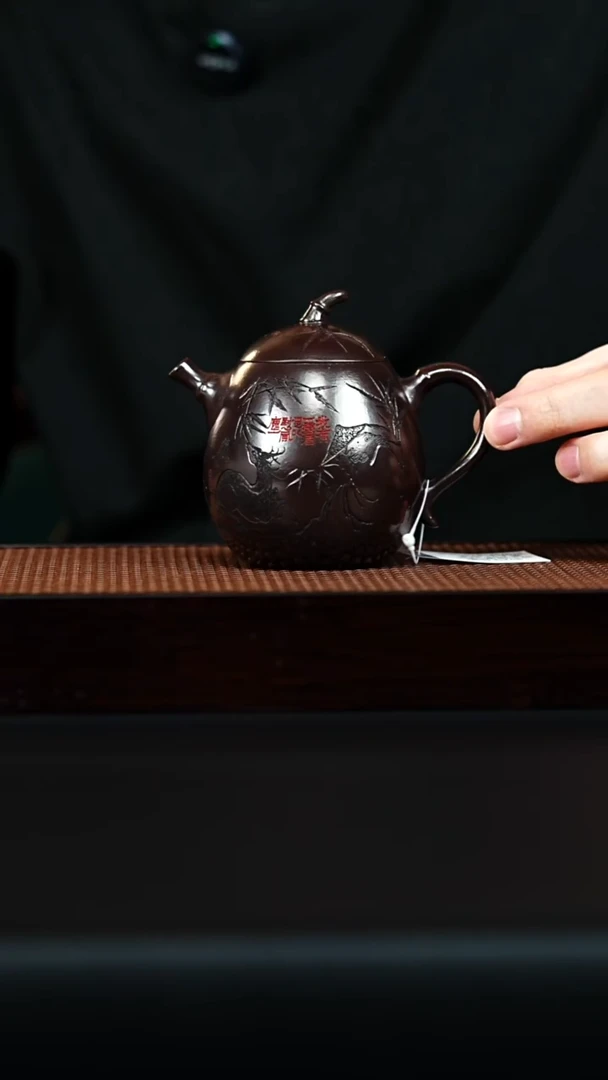 茶壶紫砂茄瓜  紫袍玉砂