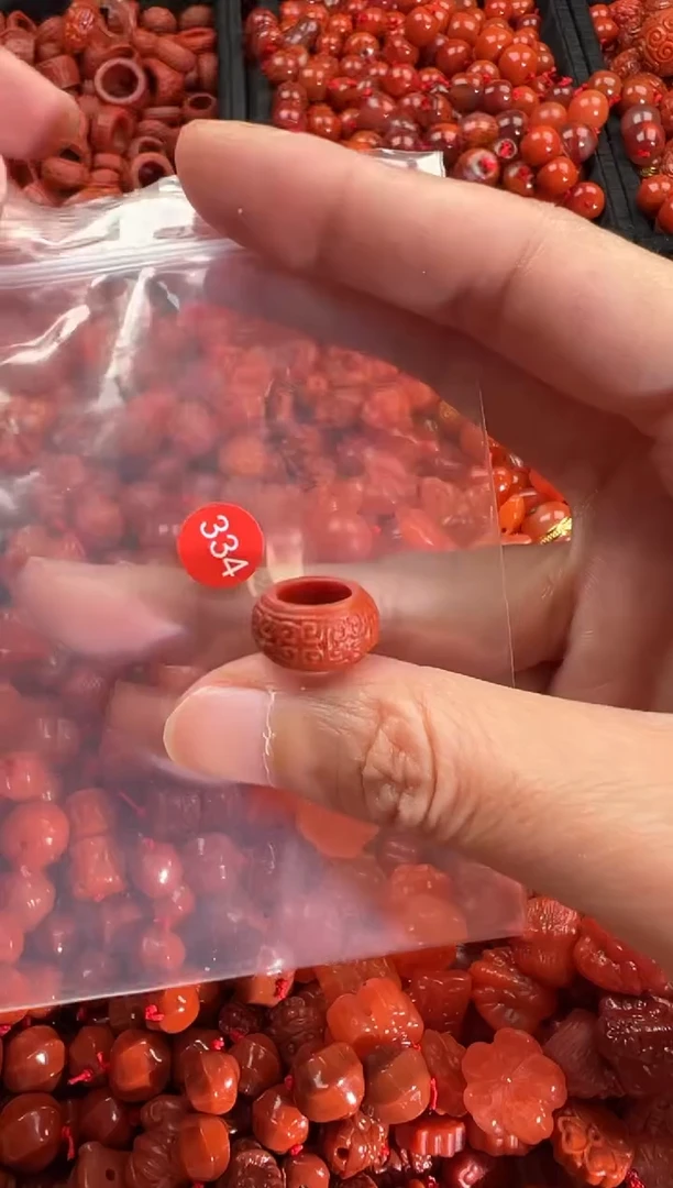 【闪购商品】南红玛瑙颈饰未镶嵌1