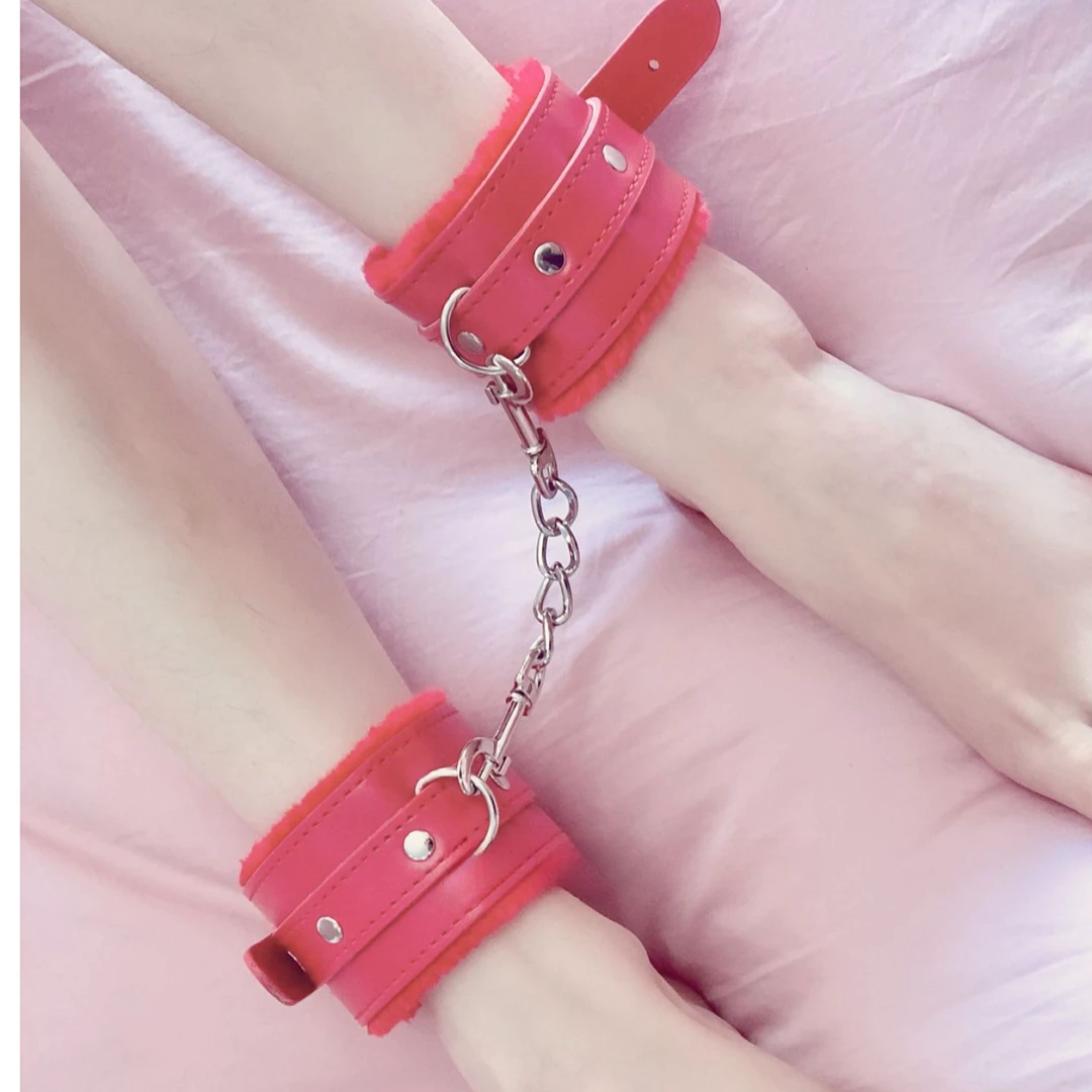 道具手铐皮质pu情侣手链剧本杀脚铐拍照道具COS辣妹学生男女