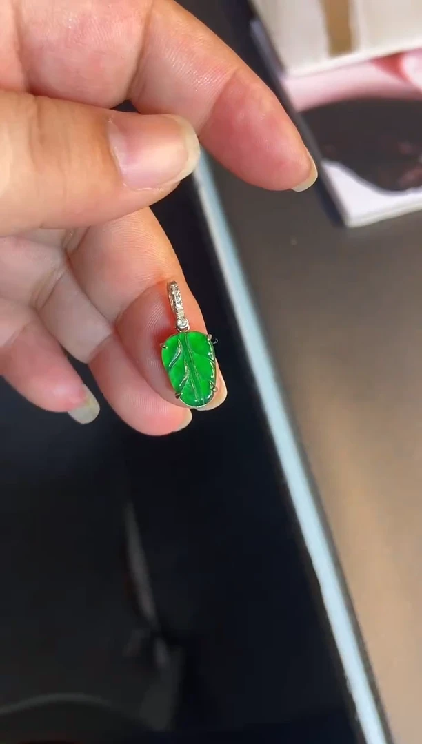 吊坠(不含链)银S925镶嵌翡翠1