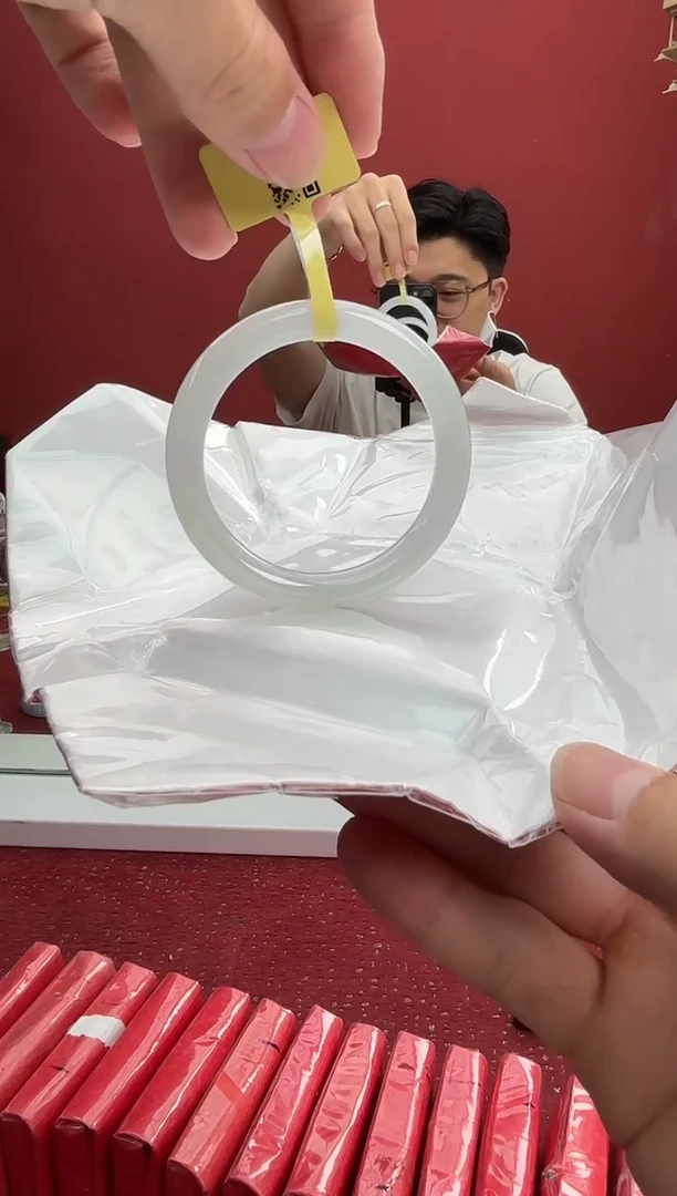 翡翠手镯（圆镯）未镶嵌1手镯