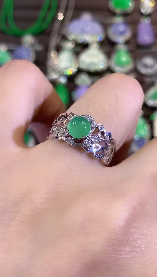 18K金镶嵌戒指翡翠B26