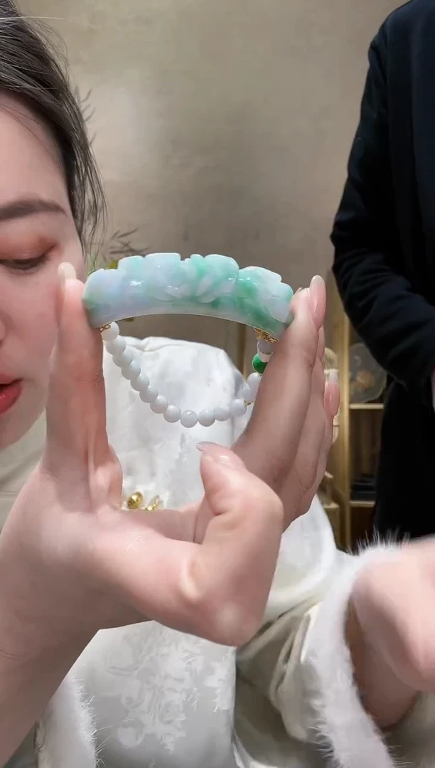 【闪购商品】翡翠颈饰未镶嵌吊坠