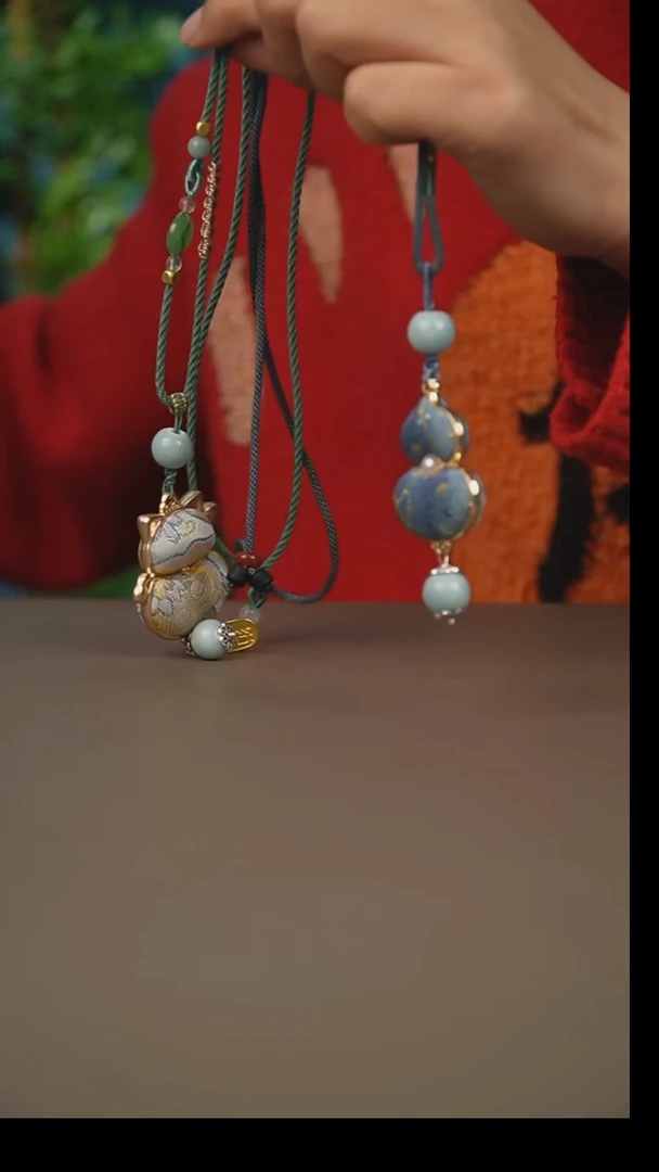 杯汝瓷毛衣链         一个