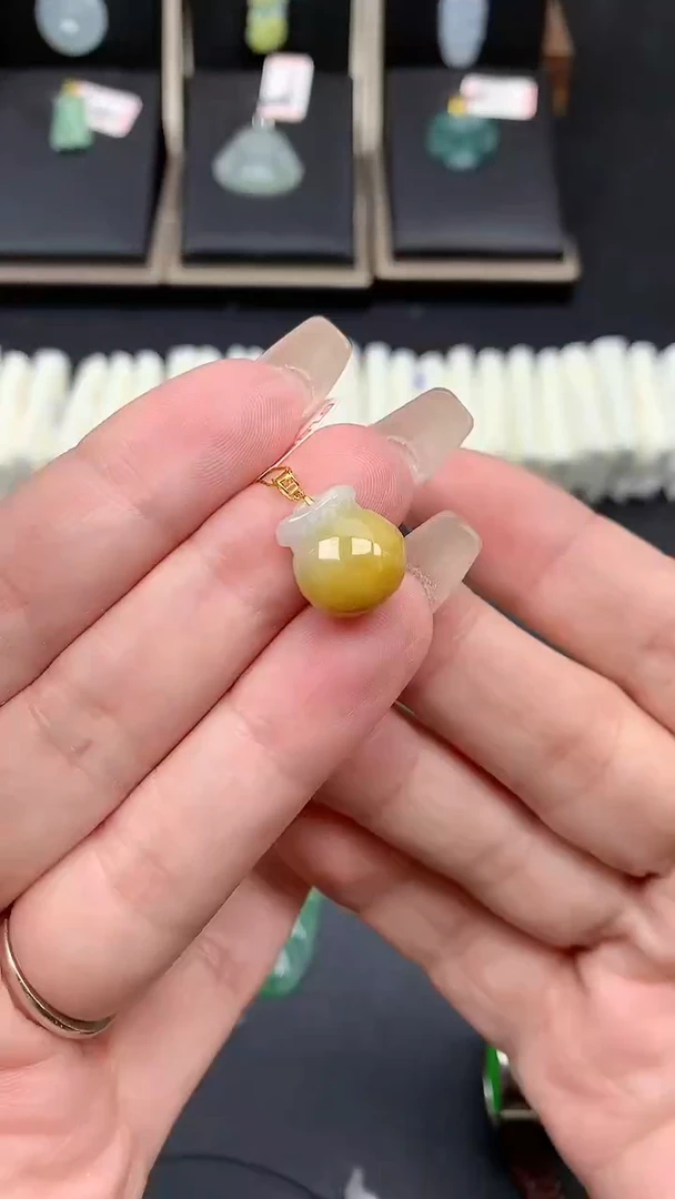 【闪购商品】翡翠吊坠(不含链)18K金镶嵌MS141783