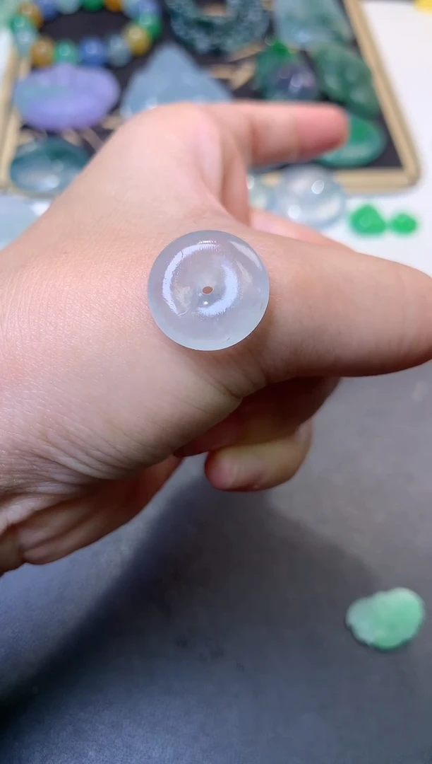 未镶嵌定制翡翠毛货