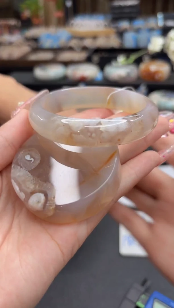 未镶嵌手镯石英质玉11(57圈赠送镯心)