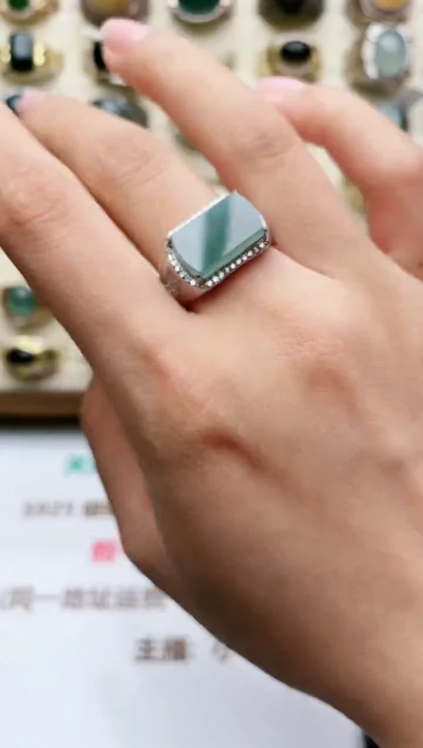 翡翠戒指银S925镶嵌天然翡翠男戒