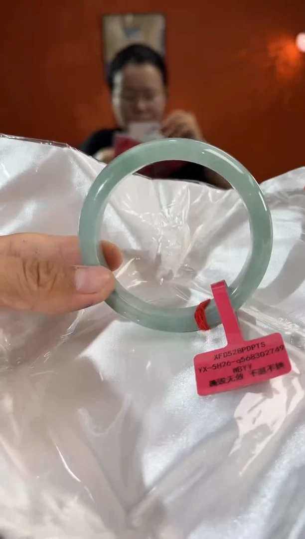 未镶嵌手镯翡翠翡翠手镯