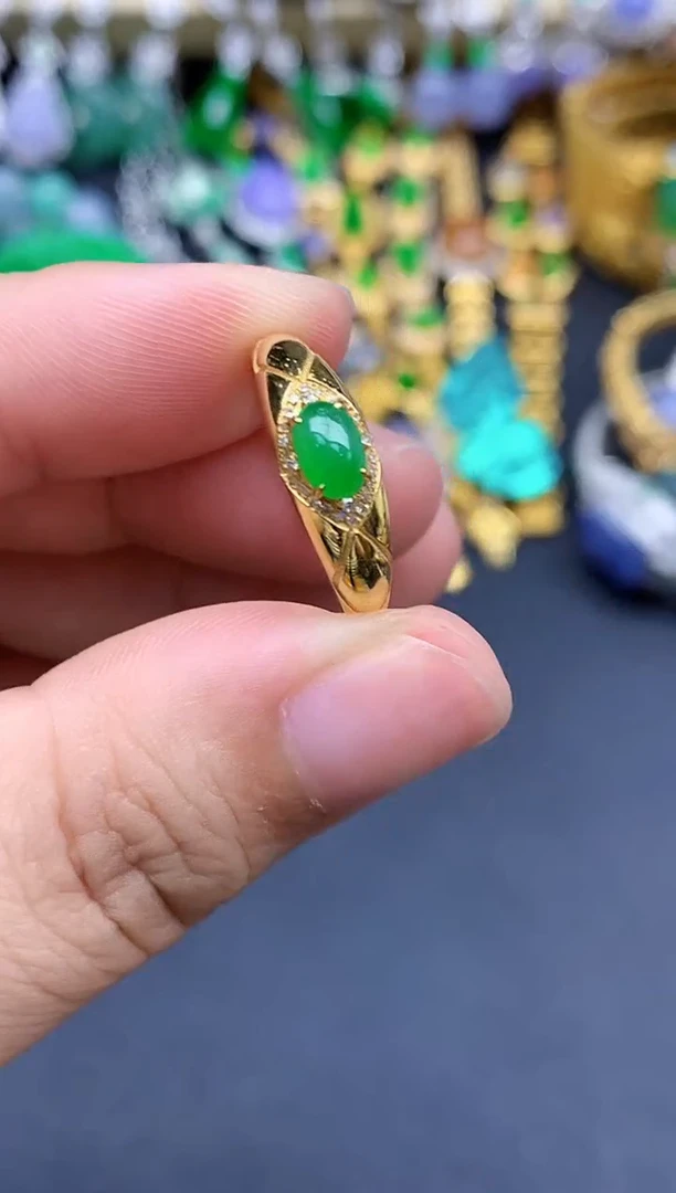 18K金镶嵌戒指翡翠592-中国好珍宝