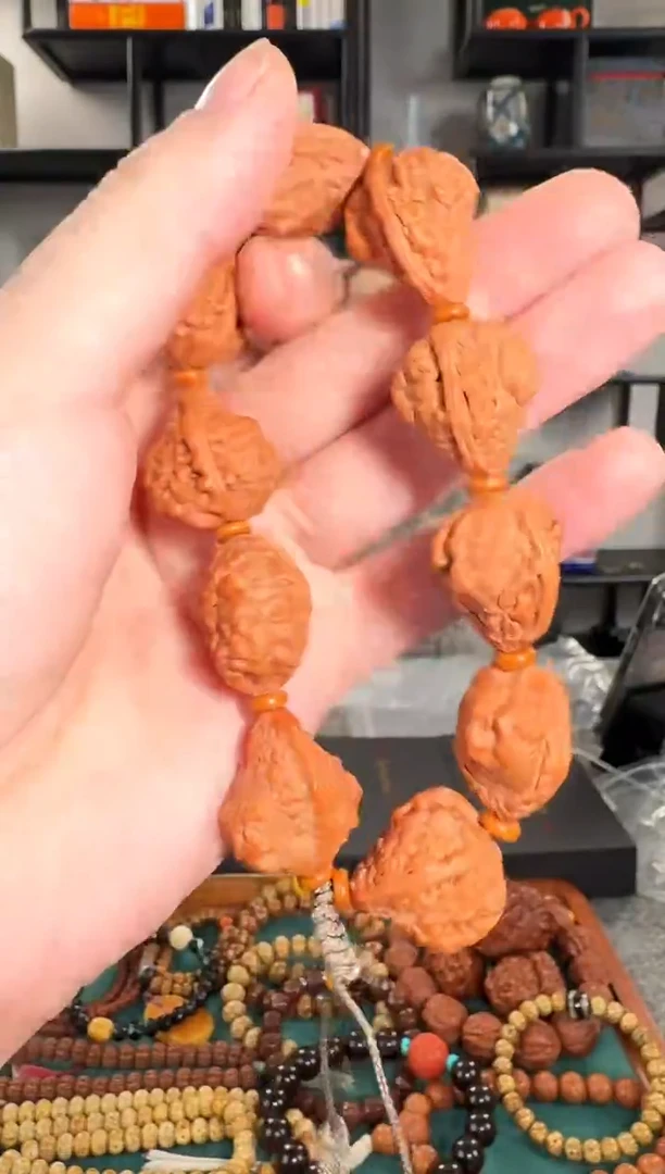 手串文玩核桃D9131麒麟角秋子手持18mm左右