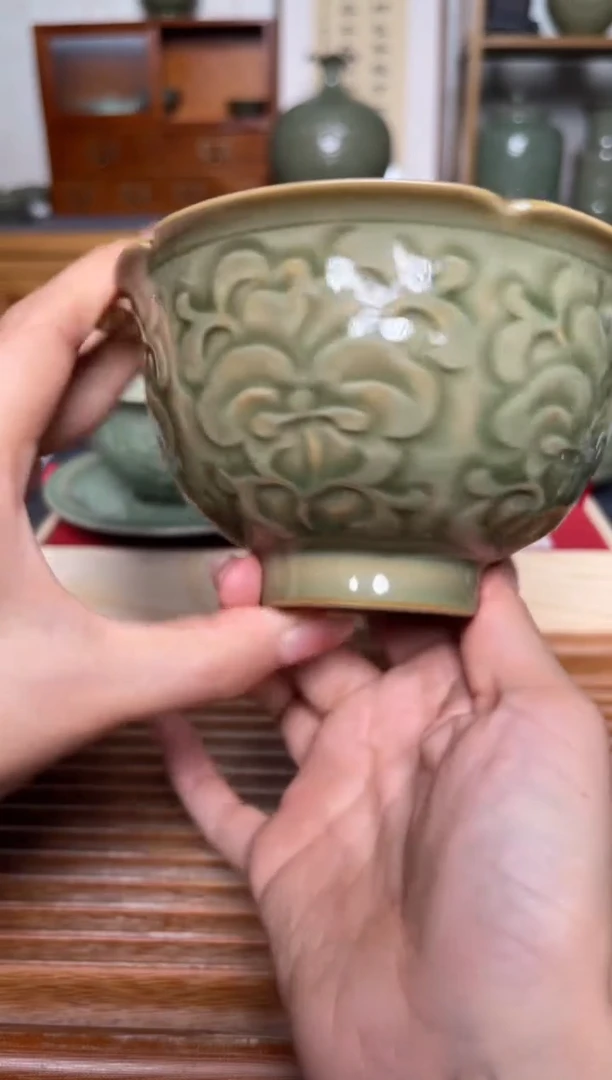 【闪购商品】其他橄榄绿宫廷小海瓯  乱刀牡丹纹