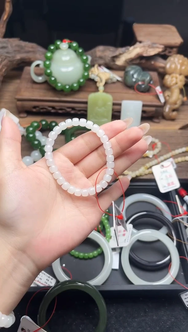 未镶嵌手串和田玉卡7若羌白 极限弧9014749