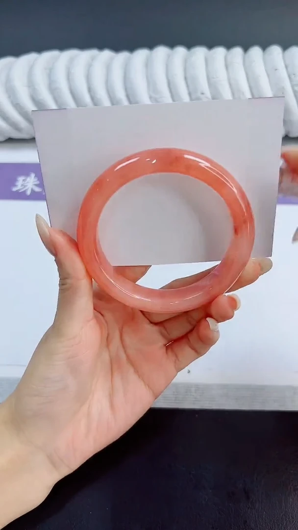 未镶嵌手镯石英质玉102/58.1