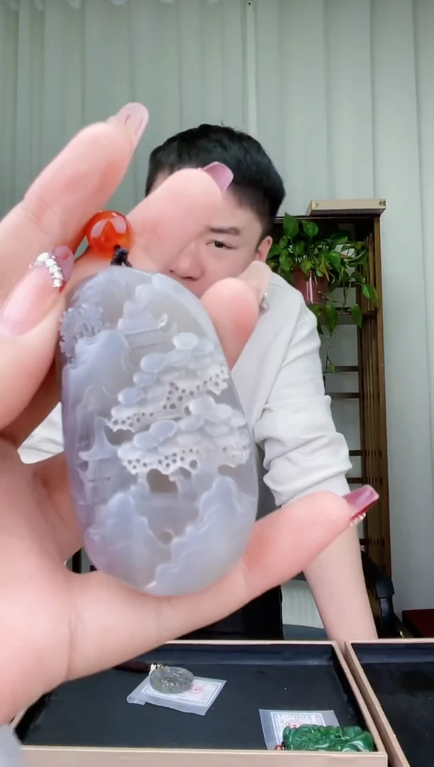 【闪购商品】和田玉挂件未镶嵌拍一发一，多样性发货！