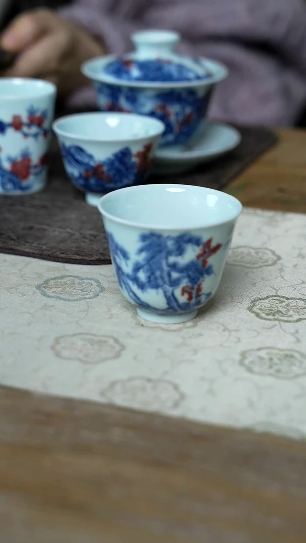 【闪购商品】/Y68青花釉里红山水杯