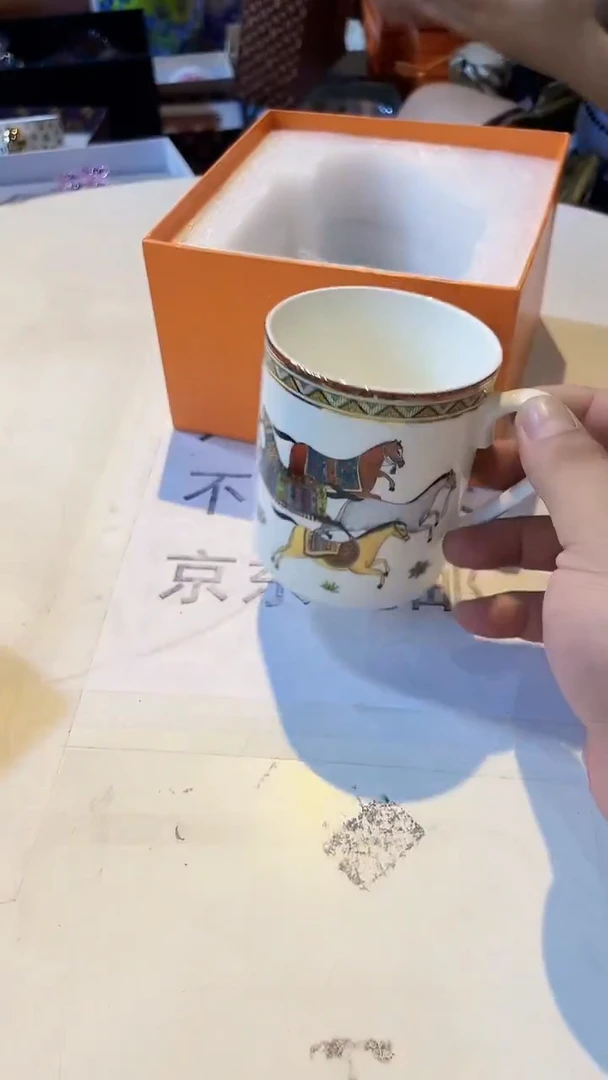 杯鸿辉家品牌瓷器，京东包邮！