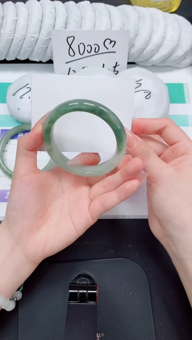 石英质玉手镯未镶嵌83-57