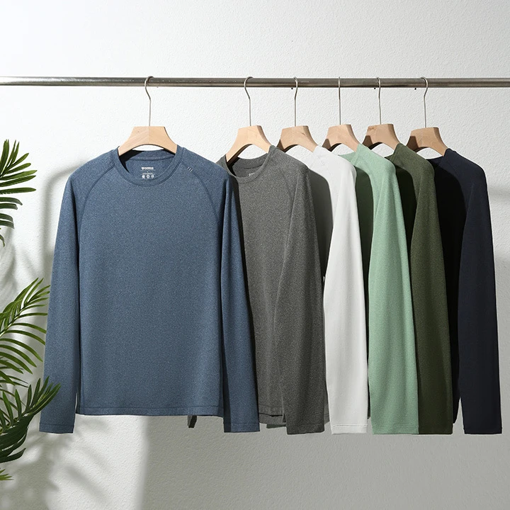 秋冬男士户外简约速干衣圆领舒适透气纯色情侣保暖T恤